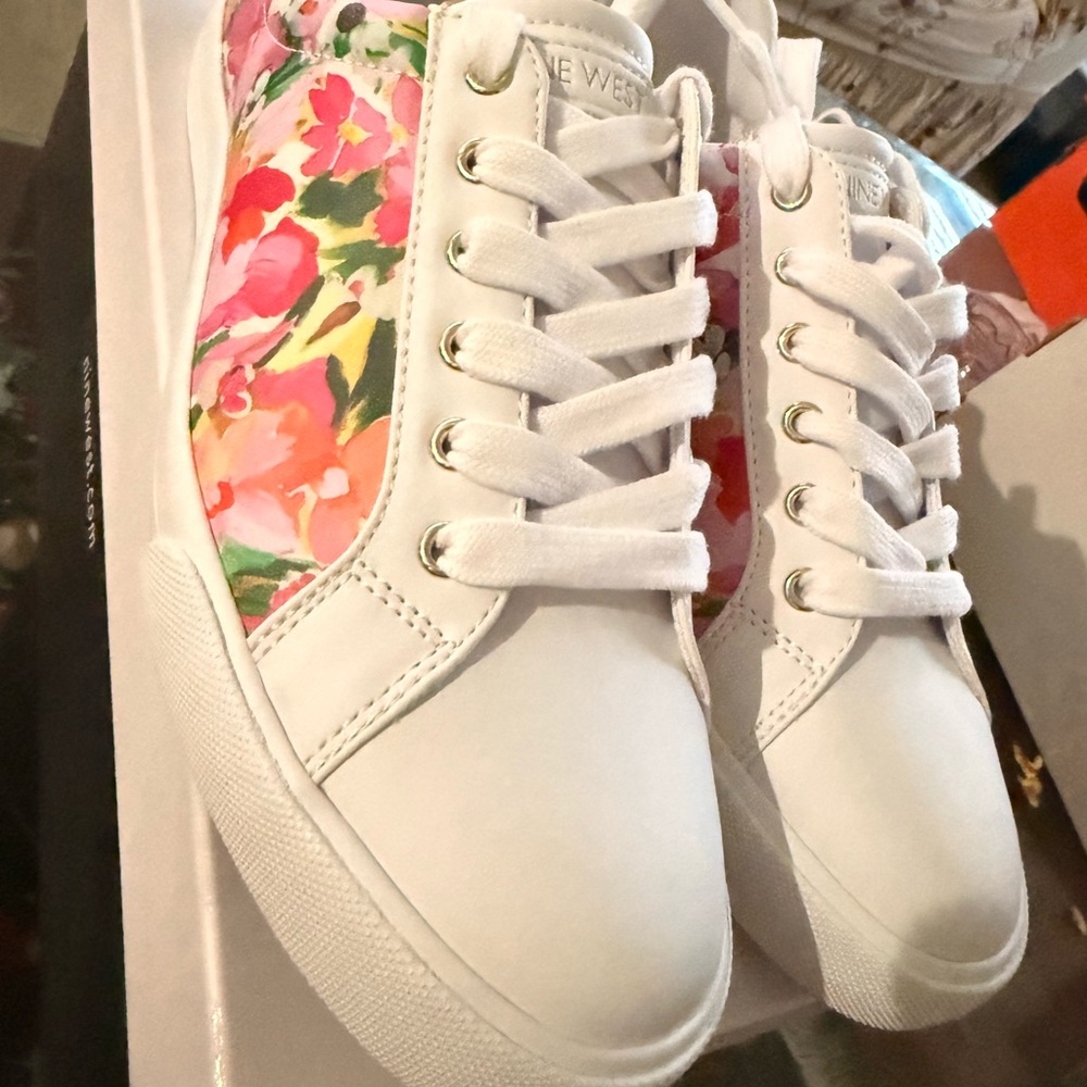 Nine West White‎ and Pink Floral Sneakers - Picture 5 of 16